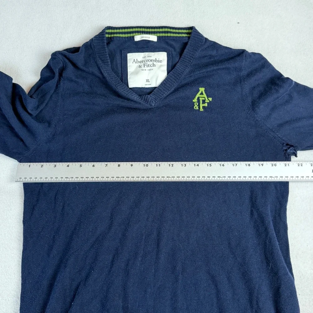 Vintage Abercrombie & Fitch Mens XL Muscle Fit V-Neck Sweater Navy Green Logo